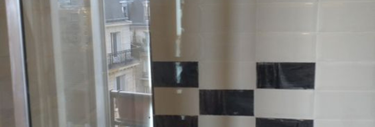 Appartement 1 Pièce 17 m² à louer à Paris 18 (75018)