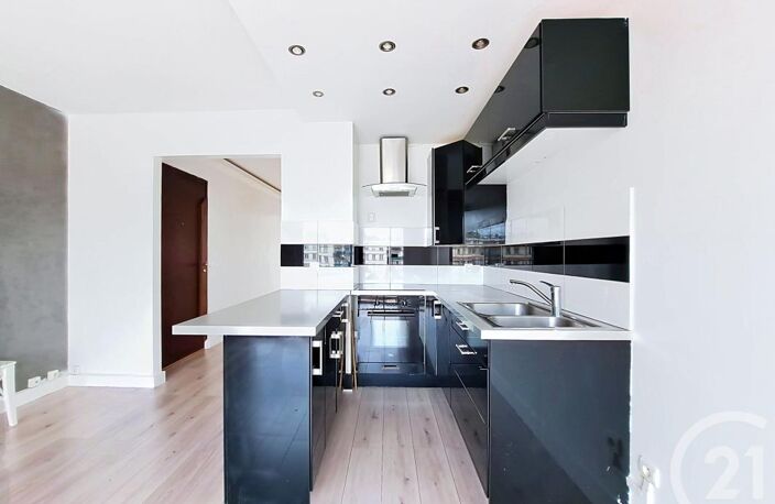 T2 — photo 3