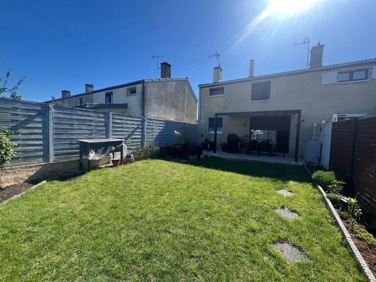Maison À Vendre — photo 1