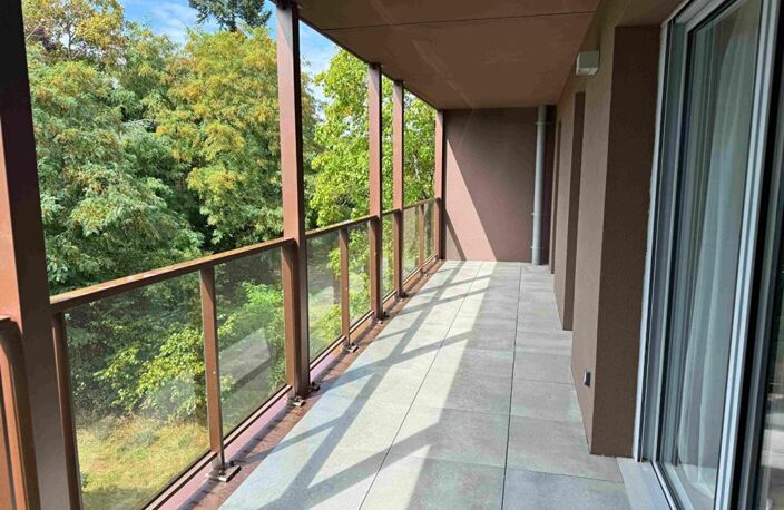 Appartement - Rennes - 3 pièces - 58.8 m2 + Parking + Loggia - Quartier Jeanne d'Arc — photo 3
