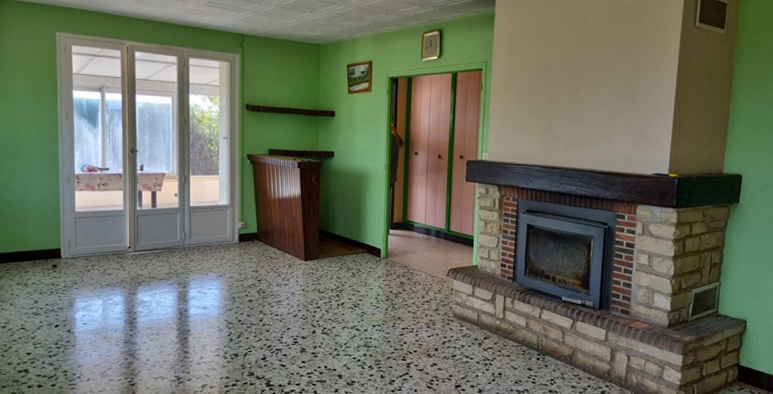 MAISON SALON SEJOUR CHEMINEE INSERT, 3 CHAMBRES et VERANDA — photo 1