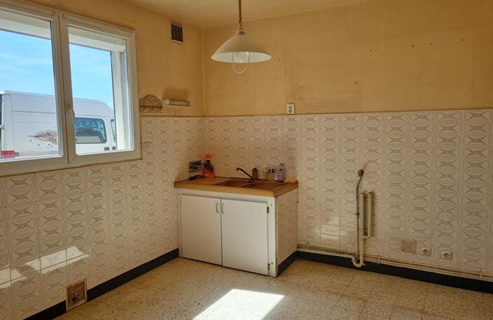 MAISON SALON SEJOUR CHEMINEE INSERT, 3 CHAMBRES et VERANDA — photo 4