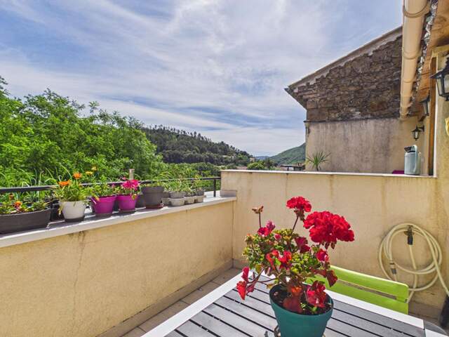 BESSEGES (30160)Appartement  5 pièce(s) 121 m2 — photo du bien