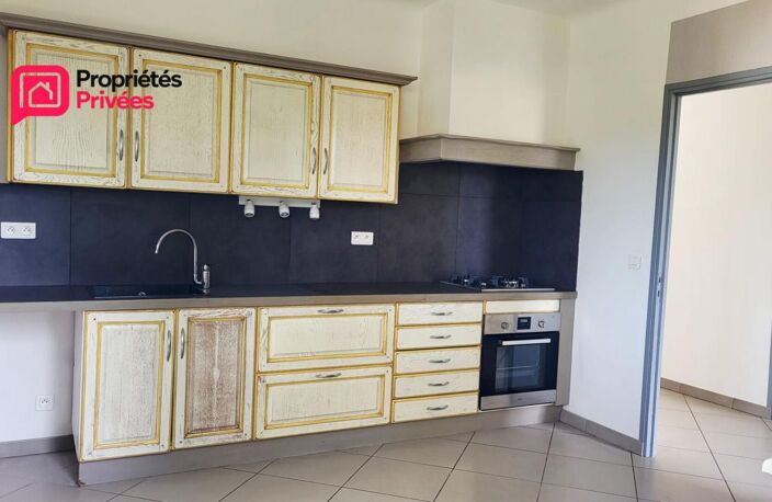 Tresques 30330 :Villa sur deux niveaux avec double Habitations 172.48 m²,  5 chambres, dépendance 120 m², terrain 1400 m² — photo 4