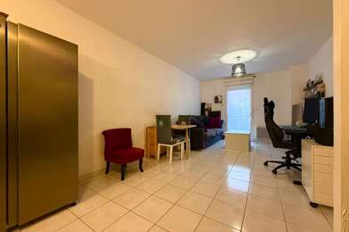 Appartement 3 pièces 180000 €