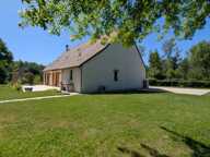 Maison familiale de 170 m², 4 chambres, suite parentale, terrain clos de 2 096 m², panneaux photovoltaïques — photo 3