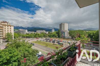 Appartement 3 pièces 220000 €