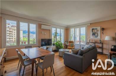 Appartement 3 pièces 220000 €