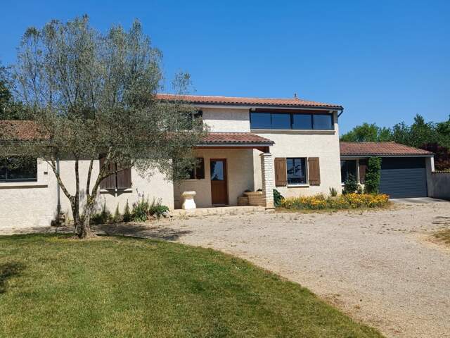 Vente Maison de campagne 7 pièces — photo du bien