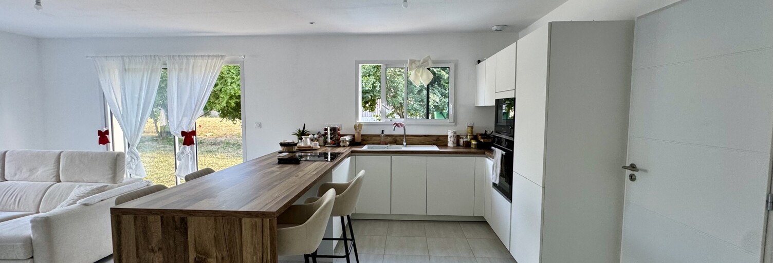 Maison 5 Pièces 94 m² à vendre à Fouquebrune (16410)
