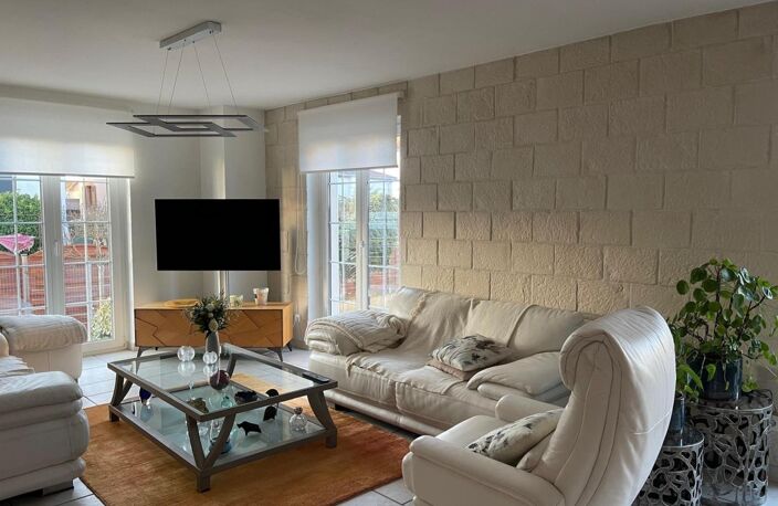 À vendre une propriété rare de 9 pièces alliant espace, confort et qualité de vie sur Pfastatt. — photo 3