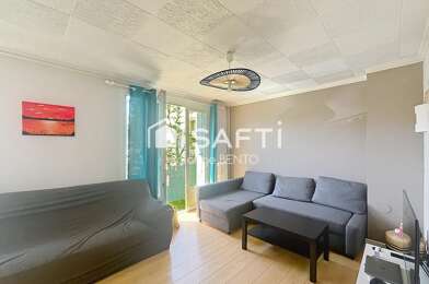 Appartement 3 pièces 240000 €