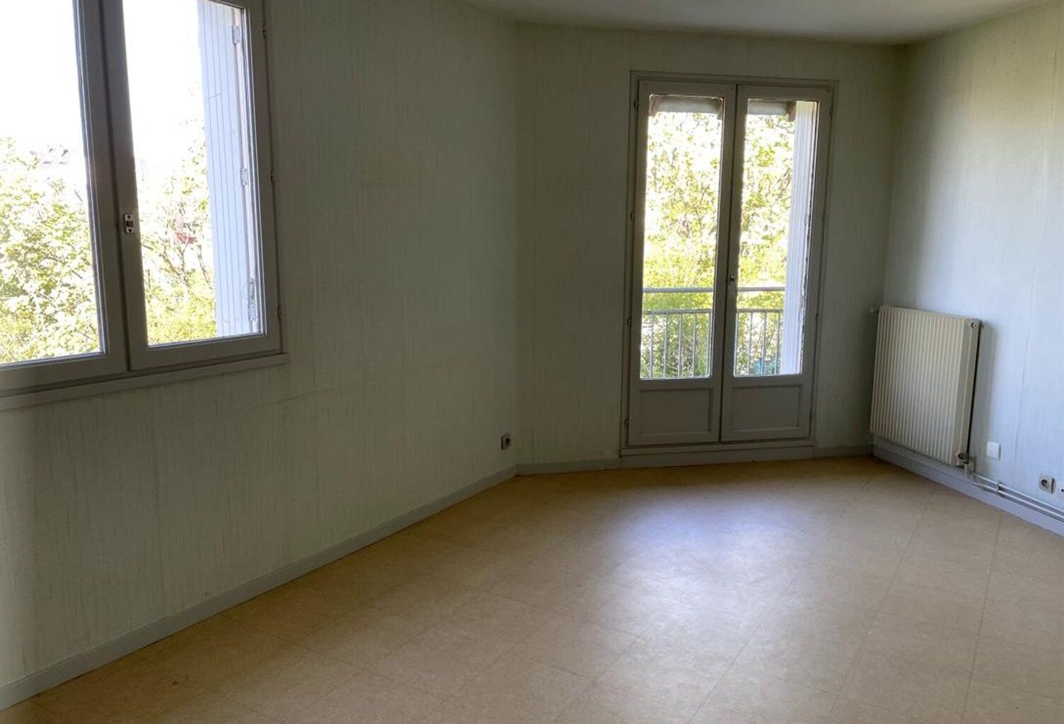 Chinon La Roche Faucon - Appartement T4 — photo 1