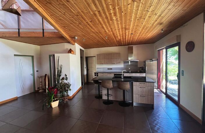 Maison Saint Yrieix La Perche 5 pièce(s) 155 m2 — photo 2