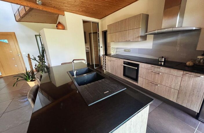 Maison Saint Yrieix La Perche 5 pièce(s) 155 m2 — photo 3