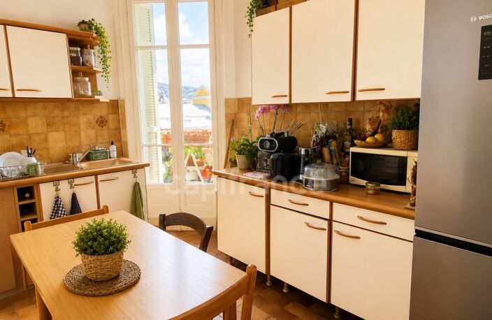 A vendre, Appartement 3 Pièces vendu loué, 80 m², Rue Clément Roassal, Nice, 06000, Alpes-Maritimes — photo 4