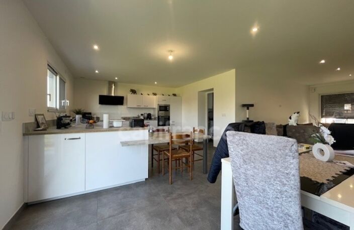 Maison plain pied à vendre 5 pièces JUGEALS NAZARETH — photo 4