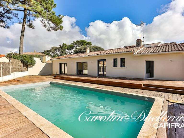 Maison avec jardin et piscine en plein coeur de la pironnière — photo 1