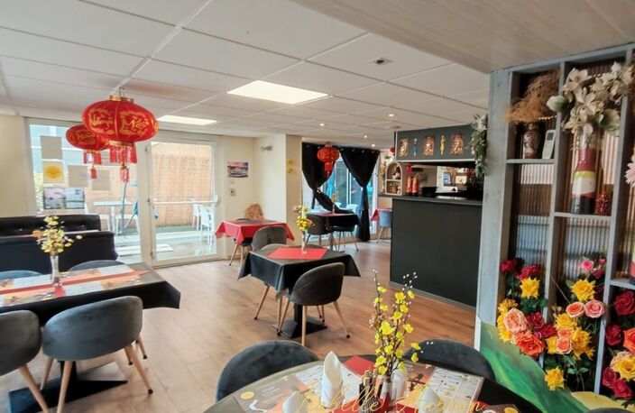 À VENDRE – MURS & FONDS DE COMMERCE RESTAURANT VIETNAMIEN TRADITIONNEL – BOURGOIN-JALLIEU (38) — photo 5
