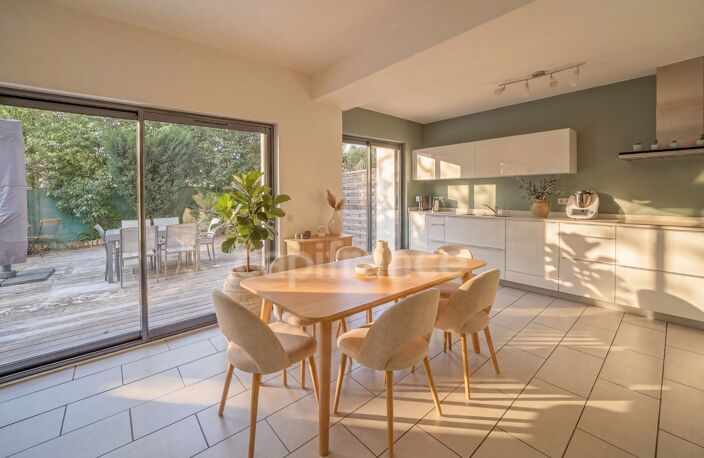 Dpt Ain (01), à vendre PREVESSIN MOENS appartement T4 de 153,89 m² — photo 2