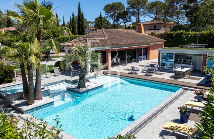 Mougins  Villa  d'exception de plain-pied | Piscine chauffée, jacuzzi & studio indépendant | 10 min Cannes — photo 2