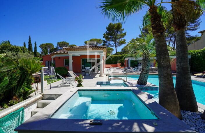 Mougins  Villa  d'exception de plain-pied | Piscine chauffée, jacuzzi & studio indépendant | 10 min Cannes — photo 3