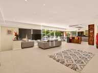 Mougins  Villa  d'exception de plain-pied | Piscine chauffée, jacuzzi & studio indépendant | 10 min Cannes — photo 4