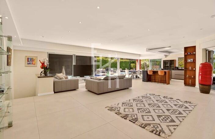 Mougins  Villa  d'exception de plain-pied | Piscine chauffée, jacuzzi & studio indépendant | 10 min Cannes — photo 4