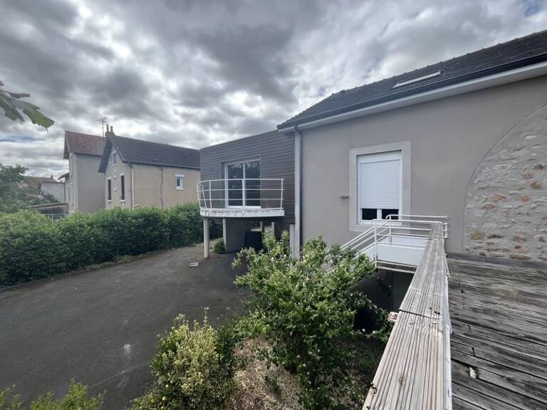 Maison de ville de 7 pièces principales — photo 1