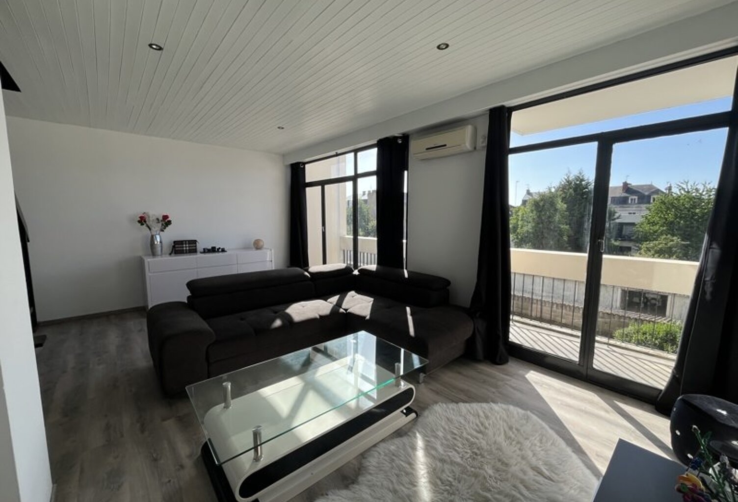 Duplex de 3 pièces principales — photo 1