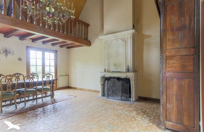 Maison en pierre de 7 pièces principales — photo 2