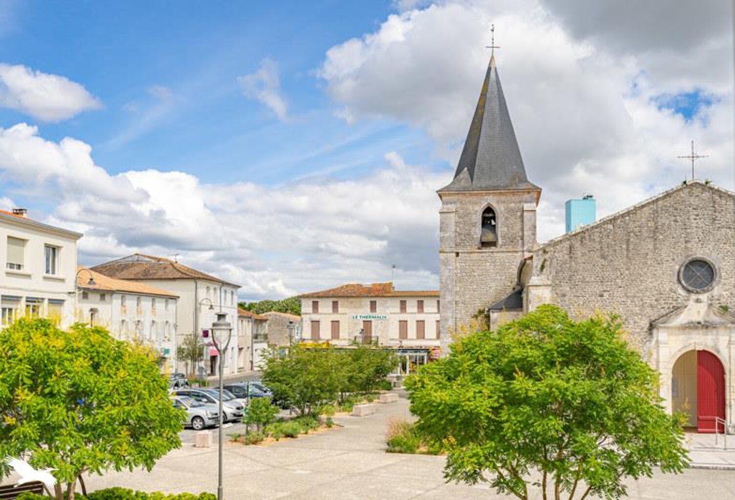 Maison de ville de 9 pièces principales — photo 1