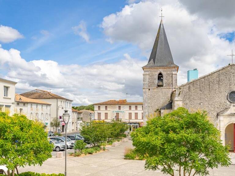Maison de ville de 9 pièces principales — photo 1