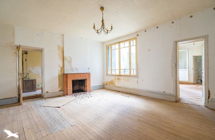 Maison de ville de 9 pièces principales — photo 2