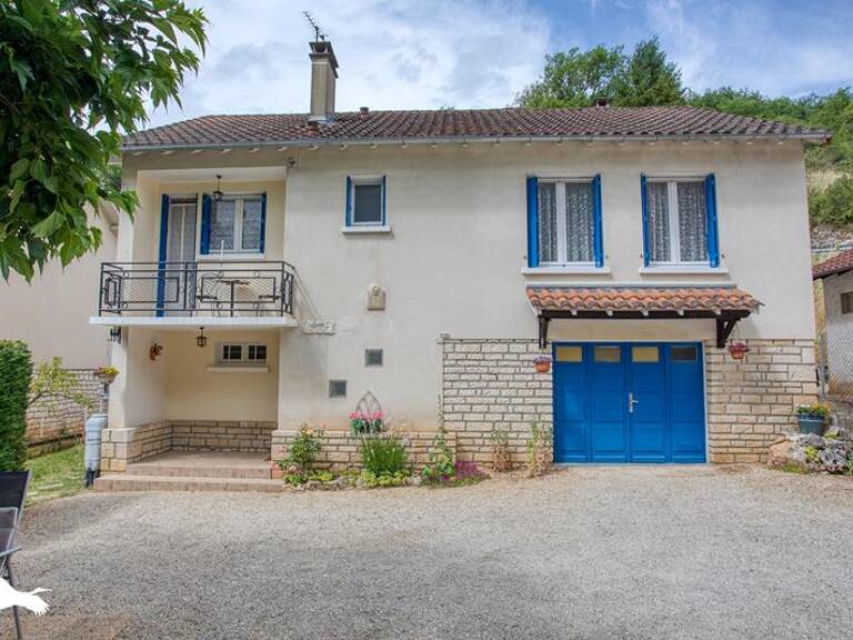 Maison en pierre de 6 pièces principales — photo 1