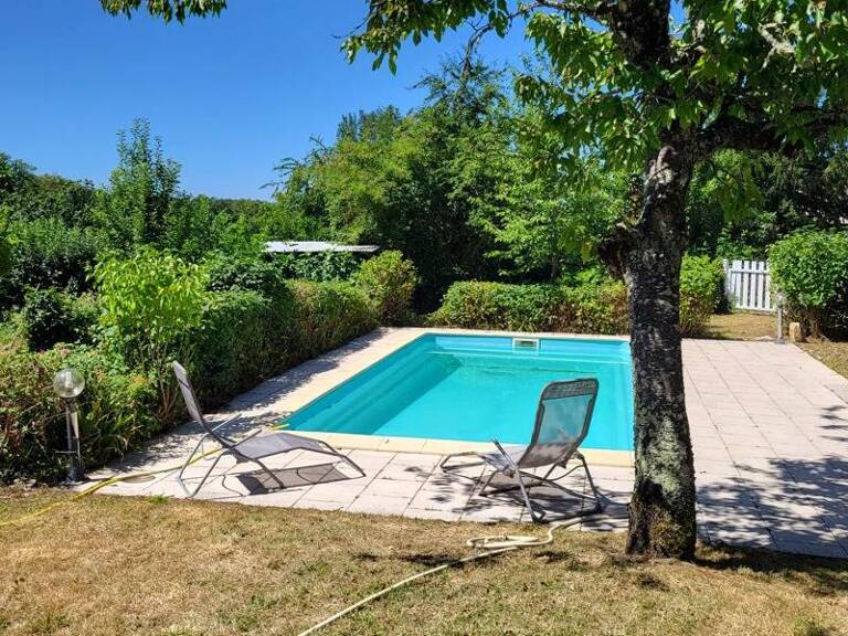 Maison en pierre de 6 pièces principales — photo 1