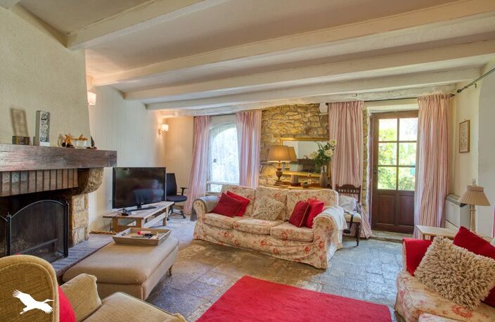 Maison en pierre de 6 pièces principales — photo 3