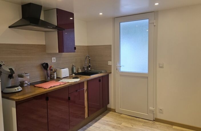 Maison en pierre de 0 pièces principales — photo 4
