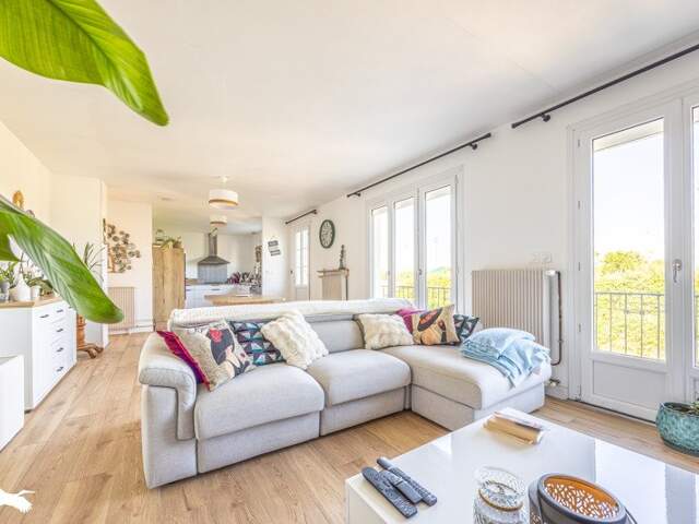 Maison de bourg de 5 pièces principales — photo du bien