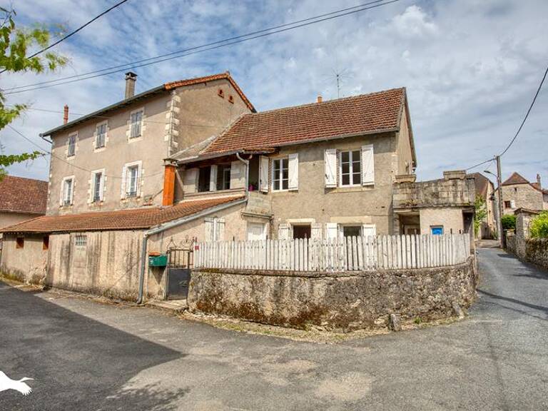 Maison de bourg de 5 pièces principales — photo 1