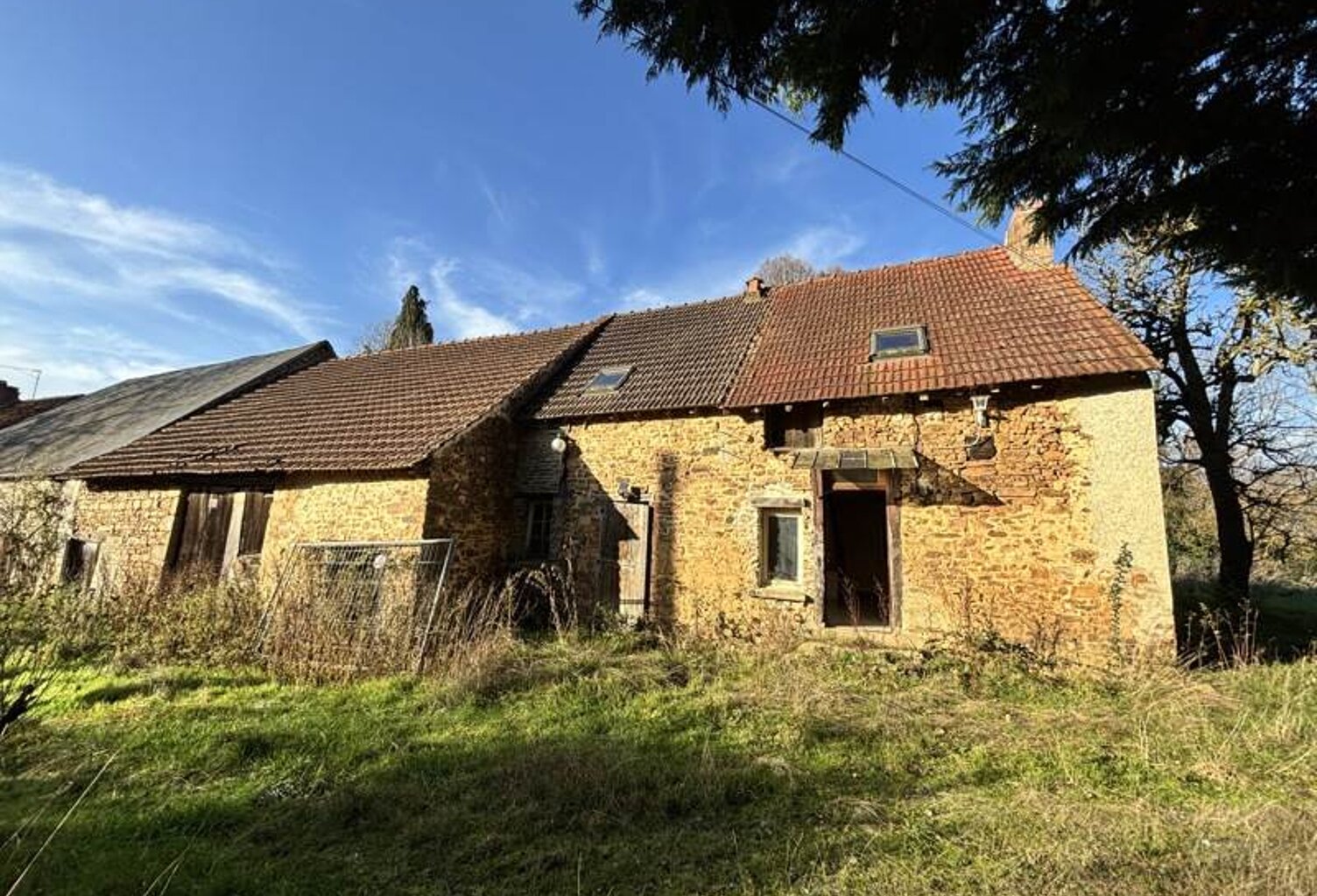 Ferme (tte) de 3 pièces principales — photo 1