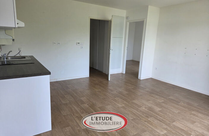 ST HERBLAIN POLYCLINIQUE : T2 de 2015 de 40 m2, posez vos va — photo 2