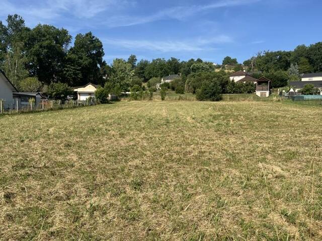 Terrain proposé à Ussac
