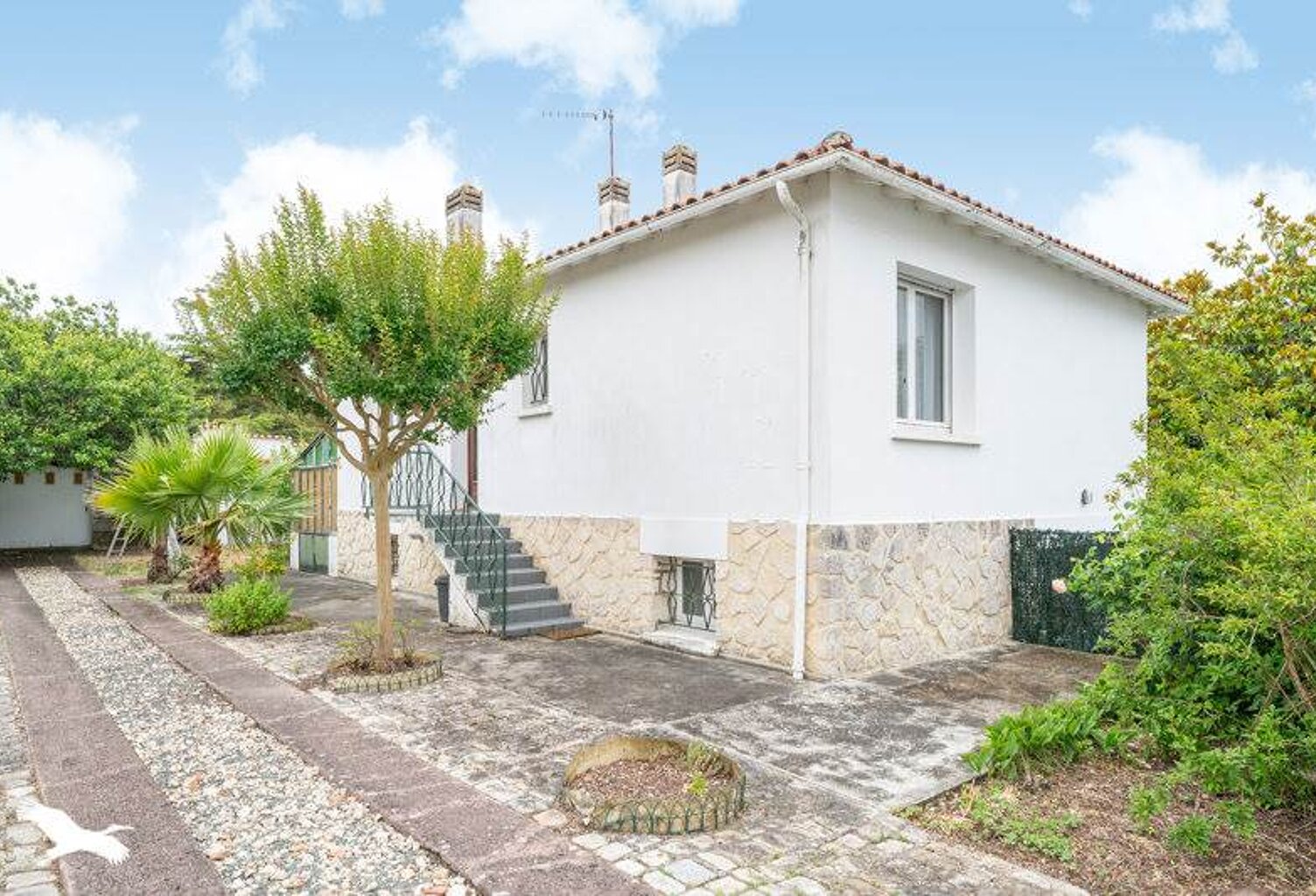 Maison de bourg de 7 pièces principales — photo 1