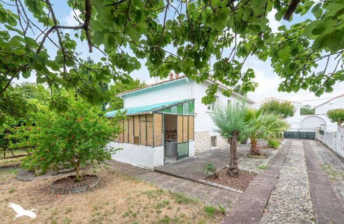 Maison de bourg de 7 pièces principales — photo 2