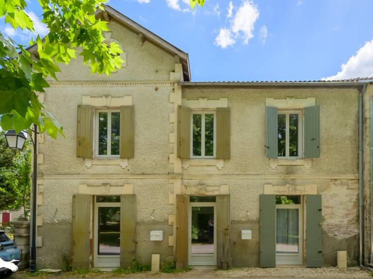 Maison de ville de 8 pièces principales — photo 1