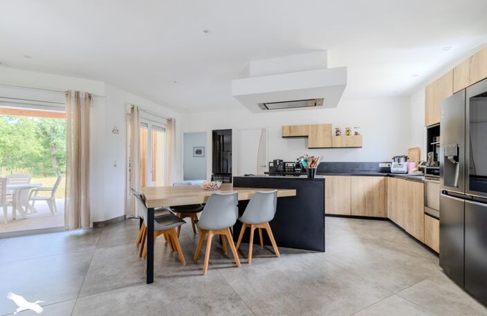 Contemporaine de 6 pièces principales — photo 4