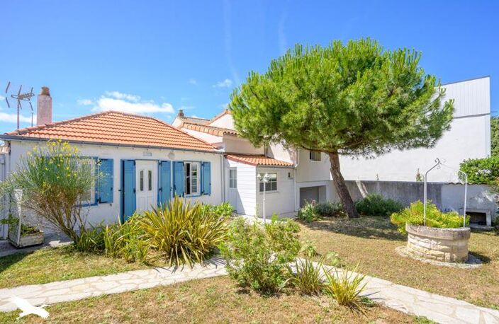 Vente maison 5 pièces 87 m² La Rochelle (17000) — photo 2