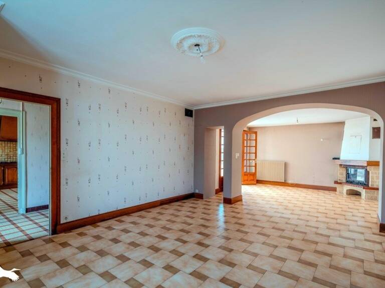 Maison en pierre de 6 pièces principales — photo 1