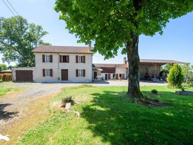 Ferme (tte) de 7 pièces principales — photo du bien